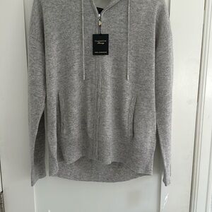 Cashmere sweater NWT
